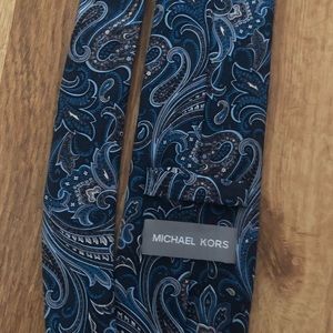 MICHAEL KORS TIE